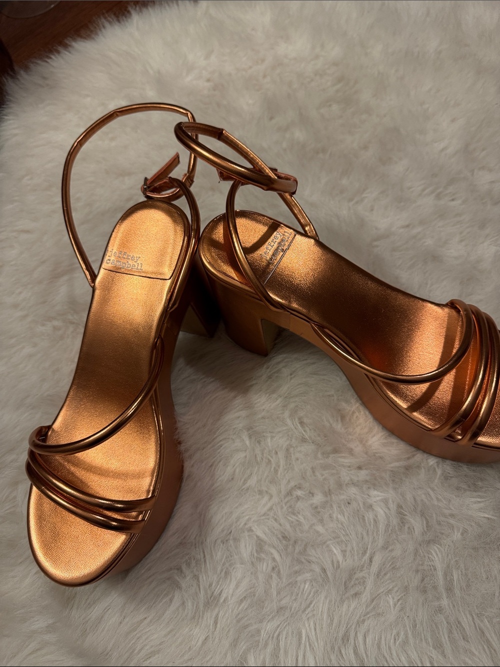 Jeffrey Campbell Metallic Copper Strappy Platform Sandals Size 8.5 pre-owned. - Picture 10 of 10
